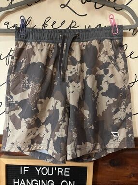 BURLEBO Boys' Camo Print Shorts - Gray, Brown